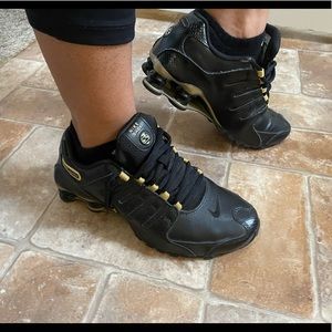 Vintage Nike Shox NZ Women’s Size 8.5 Running Shoes Black Gold